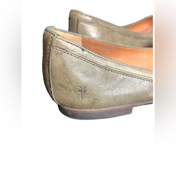 Frye Sage Green Round Toe Flats Size 8 - Picture 4 of 9